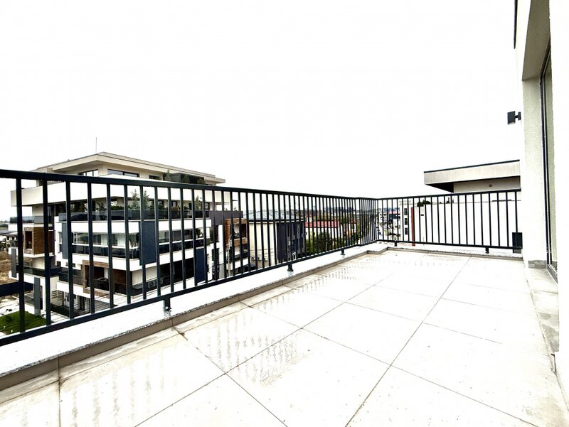 Emil Racovita, penthouse, cu terasa sud